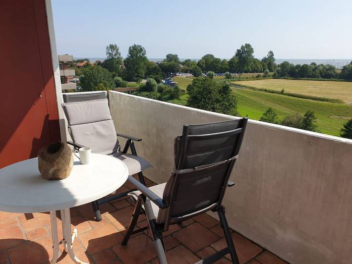 Ferienwohnung für 2 Personen, mit Balkon und Seeblick in Horumersiel
