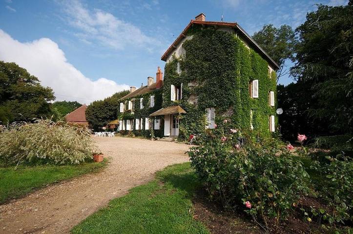 Gîte pour 3 personnes, avec vue et jardin, animaux acceptés à Pierrefitte-sur-Loire - 3