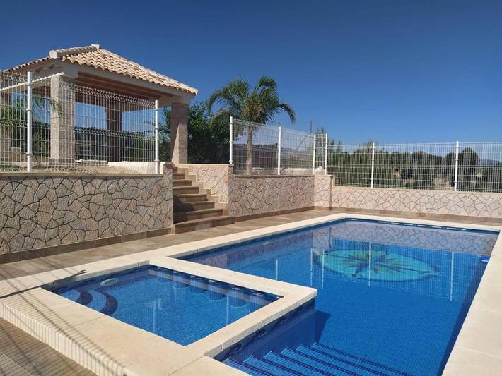Casa de vacaciones para 7 personas, con Terraza y Jardín además de Piscina para niños y Piscina en Río Mula
