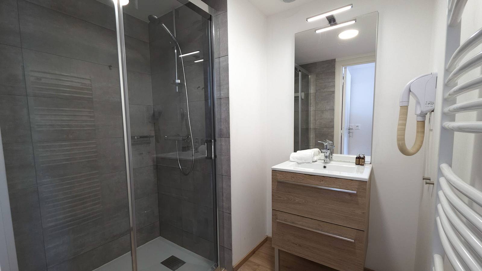 Evancy Boulogne-sur-Mer — Family suite voor 6 pers met 1 kamer en balkon in Boulogne-sur-Mer, Boulogne-sur-Mer en omgeving