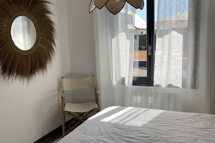 Location de vacances pour 8 personnes, avec jardin et terrasse dans Plage Du Men Armor - 2