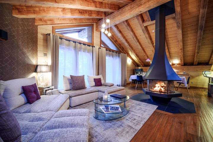 Gîte pour 10 personnes, avec vue ainsi que jardin et sauna, animaux acceptés dans Courchevel 1300 (Le Praz) - 4