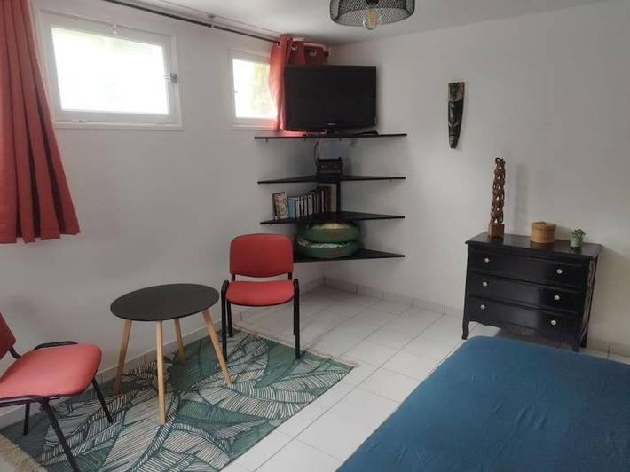 Gîte pour 2 personnes, avec terrasse et jardin à Trémuson - 4