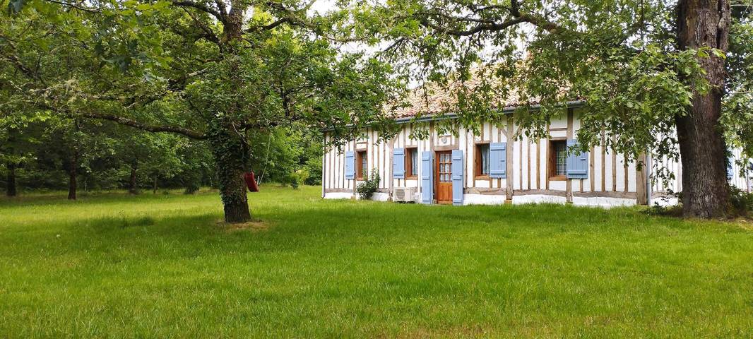 Gîte pour 6 personnes, avec jardin et terrasse, animaux acceptés