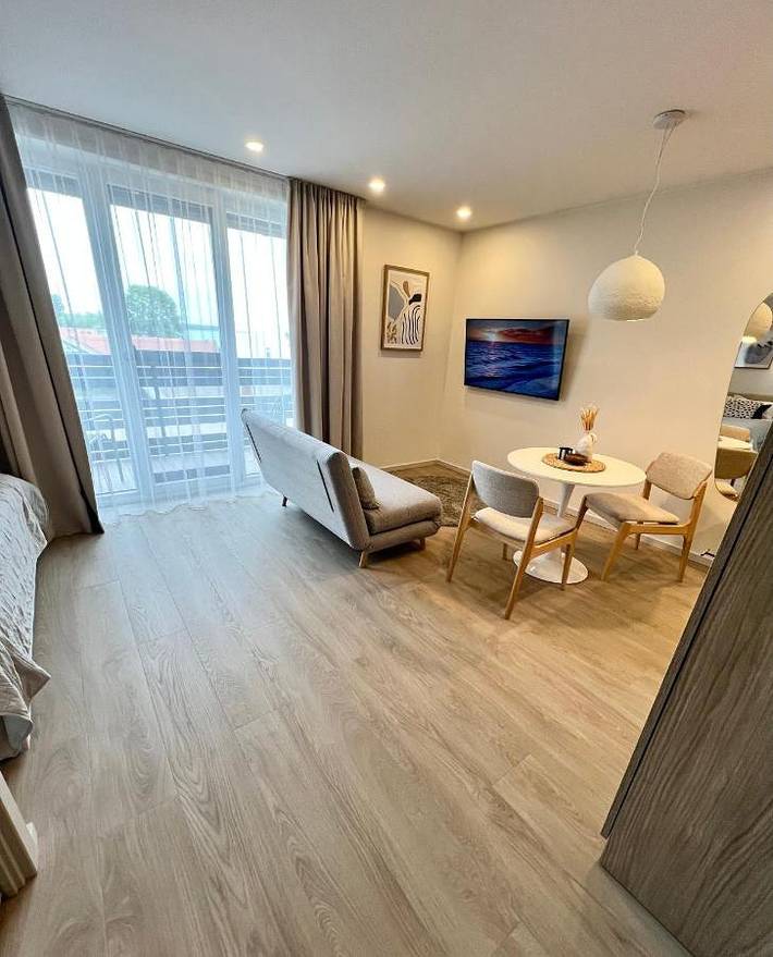 Apartament wakacyjny dla 4 osób, z ogród i widok oraz balkon, zwierzęta dozwolone w Nida