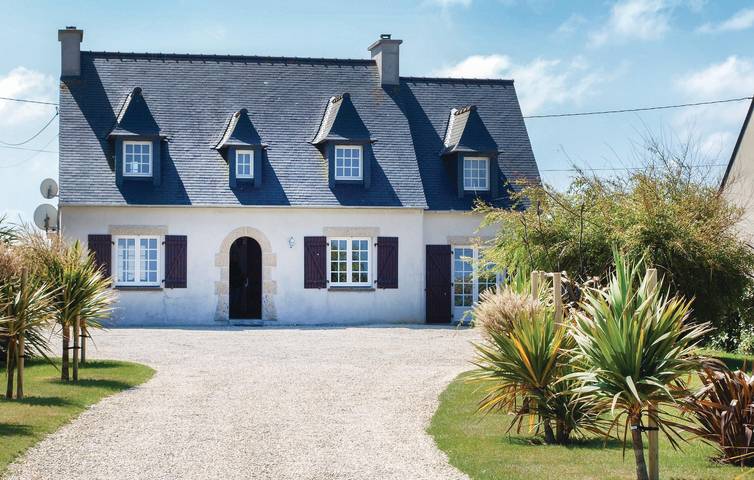 Location de vacances pour 10 personnes, avec Jardin à Kerlouan