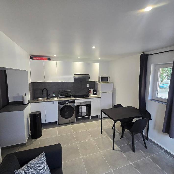 Gîte pour 2 personnes, avec terrasse à Les Pavillons-sous-Bois - 2