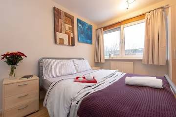 Holiday Home for 8 People in Newham, London, Photo 2