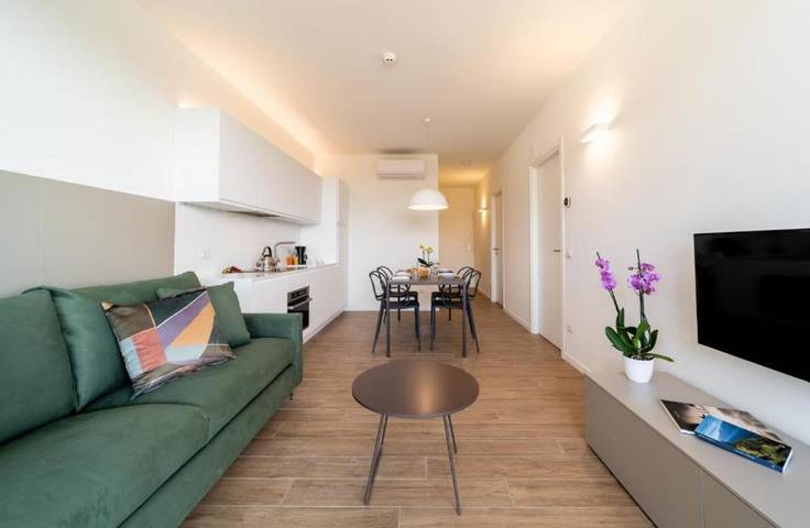 Entire apartment, Residenz Olivo Zweizimmer-Wohnung Bilo Top für 4 Personen in Garda, Garda Mountains