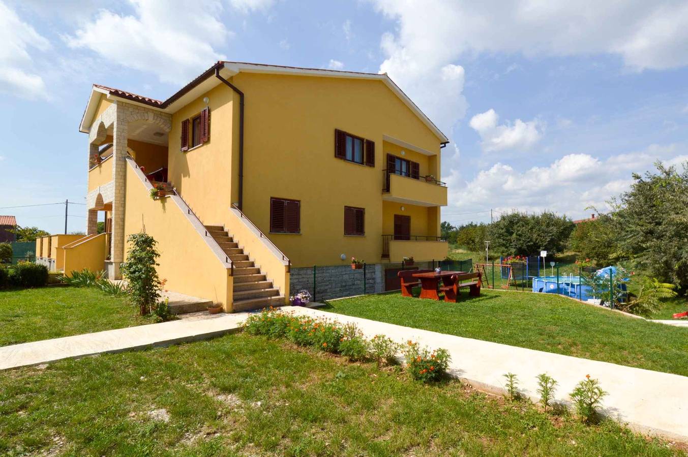 Ganze Ferienwohnung, Ferienwohnung mit Klimaanlage und Montagepool  in Barban, Südküste Istrien