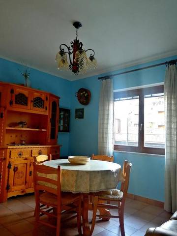 Gîte pour 5 personnes, avec jardin dans Nus