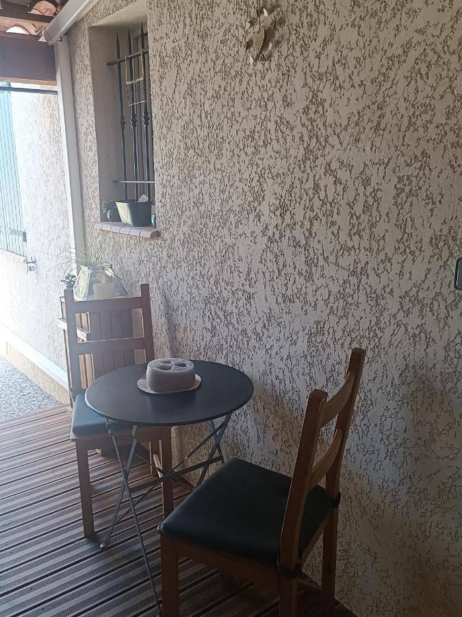 Gîte pour 2 personnes, avec terrasse à Rocbaron - 3
