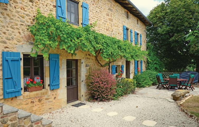 Maison de vacances pour 12 personnes, avec jardin ainsi que terrasse et piscine en Charente - 2