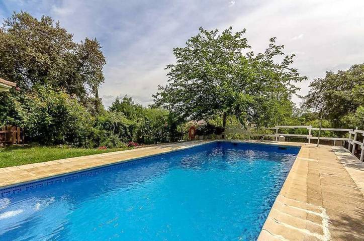 Chalet para 14 personas, con piscina - 1