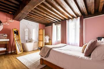 Hôtel pour 2 personnes, avec terrasse à Arnay-le-Duc