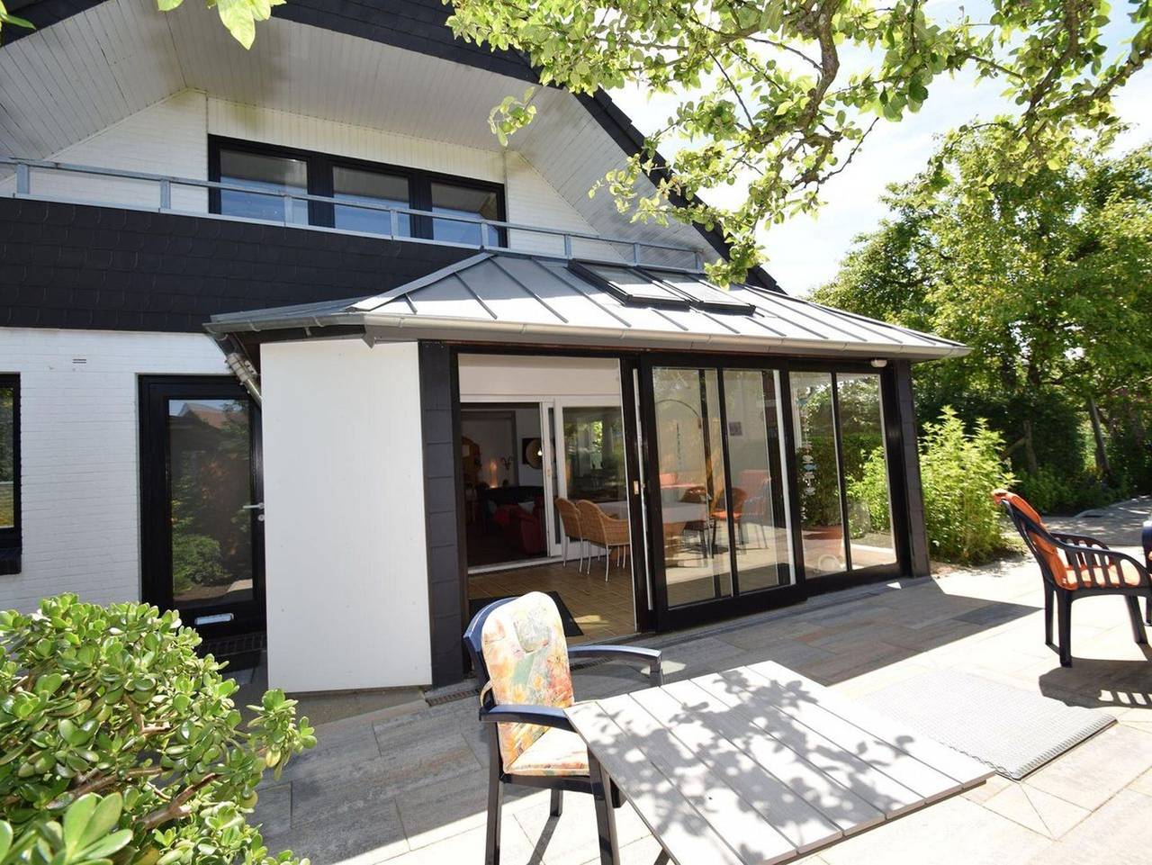 Haus Vereinsallee - Wohnen im Grünen für bis zu 8 Personen, im Zentrum von Büsum in Hafen Büsum, Büsum