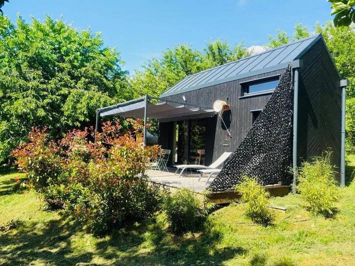 Gîte pour 3 personnes, avec Terrasse ainsi que Sauna et Vue dans Saint-Bernard du Touvet