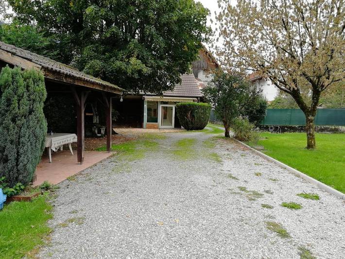 Location de vacances pour 10 personnes, avec Terrasse ainsi que Jardin et Vue à Bonneville