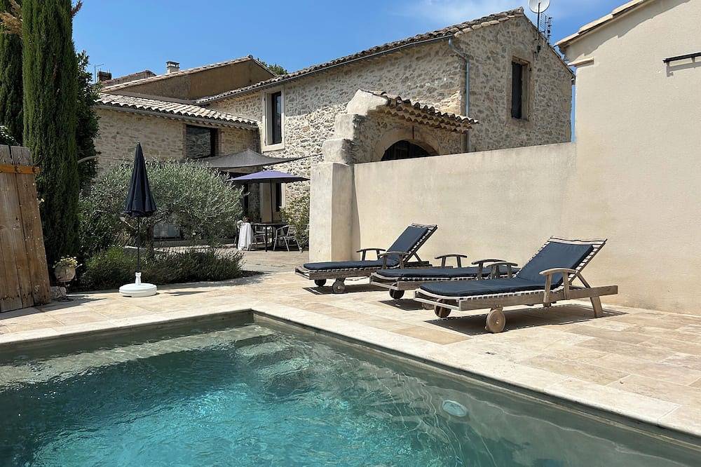 Ravissante maison de village en pierre avec piscine privée pour 6 personnes in Cavillargues, Région de Nîmes