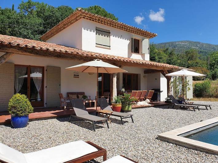 Chalet para 8 personas, con piscina y terraza - 1