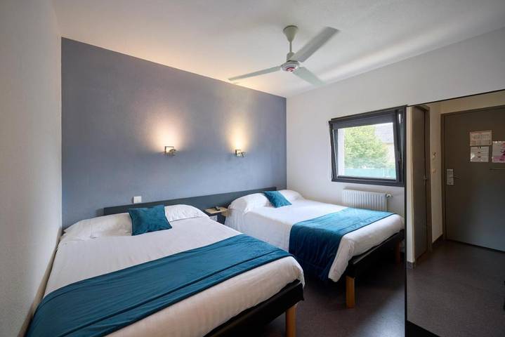 Hôtel pour 4 personnes, avec terrasse et jardin, animaux acceptés à Banassac - 4