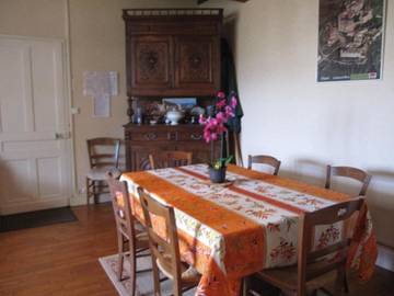 Gîte pour 6 personnes, avec terrasse, animaux acceptés à Bourdeilles
