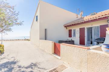 Vacation Rental for 4 Guests in Leucate, Narbonne region, Picture 2