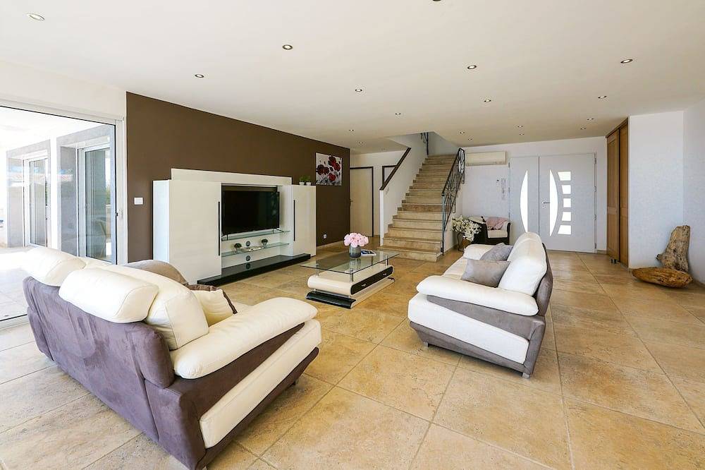 Villa en style californienne avec vue mer époustouflante in Les Issambres, Roquebrune-sur-Argens