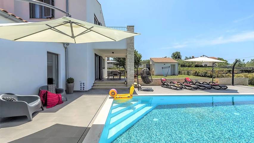 Villa pour 8 personnes, avec terrasse et jardin ainsi que piscine et jacuzzi à Selina - 3