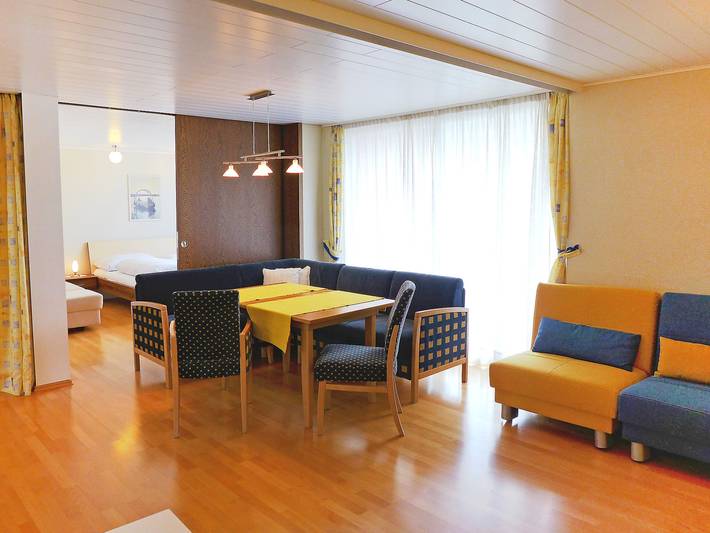 Ferienwohnung für 4 Personen, mit Balkon und Garten in St. Moritz