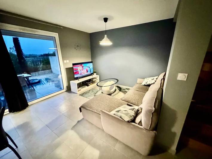 Location de vacances pour 6 personnes, avec terrasse à Restinclières