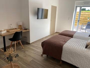 Cottage pour 2 personnes, avec jacuzzi ainsi que jardin et terrasse dans Boisgervilly