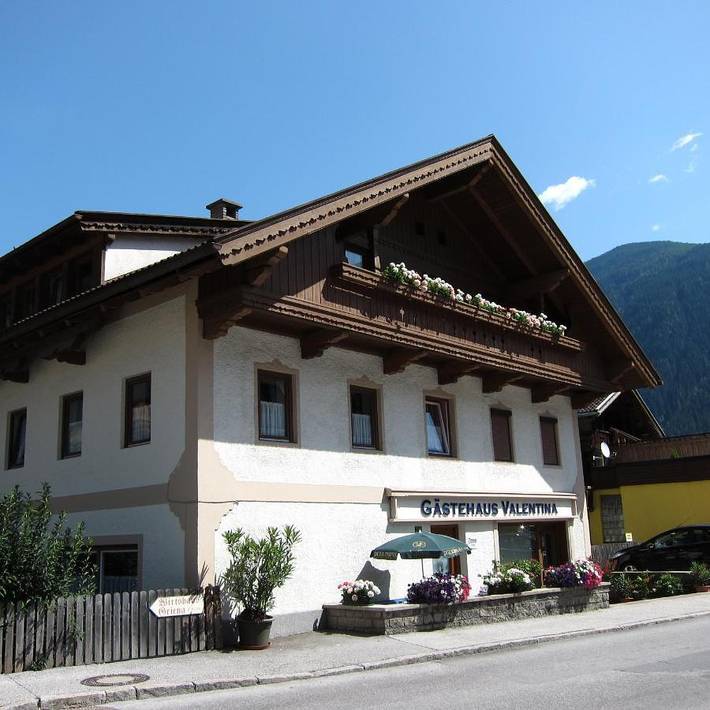 BnB für 2 Personen, mit Terrasse und Garten in Mayrhofen