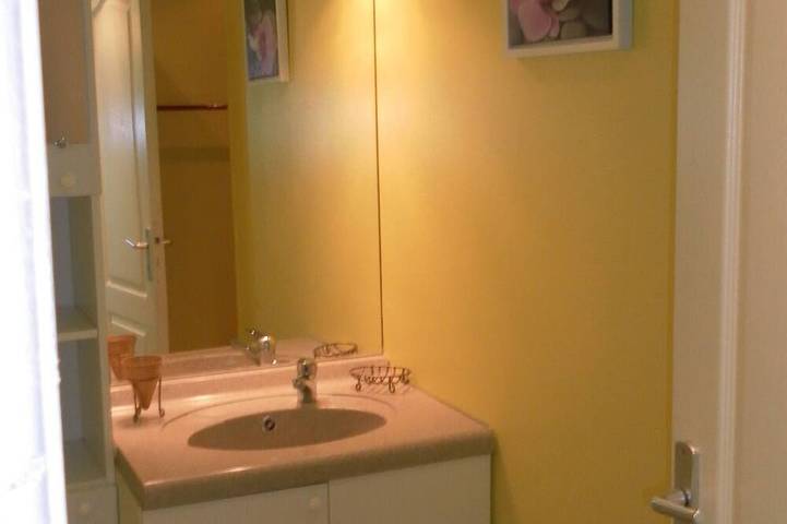 Gîte pour 2 personnes, avec jardin et piscine à Assay - 4