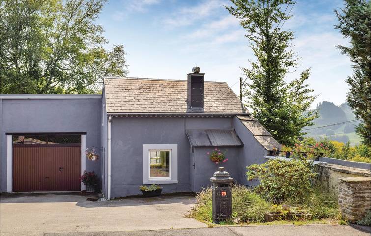 Location de vacances pour 3 personnes, avec Terrasse et Jardin à Lierneux