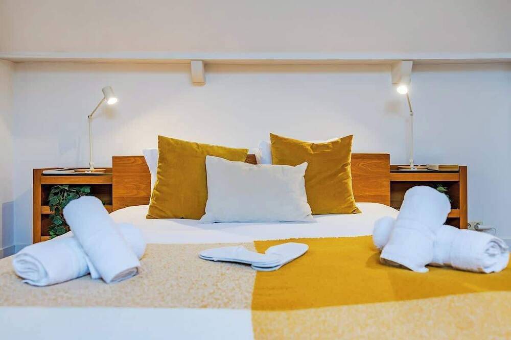 Entire apartment, Prime Flat at Grand Place in Brussels, Brussels region