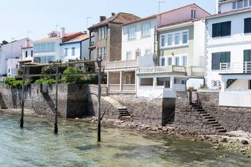 Gîte pour 7 personnes, avec terrasse et vue à Ares