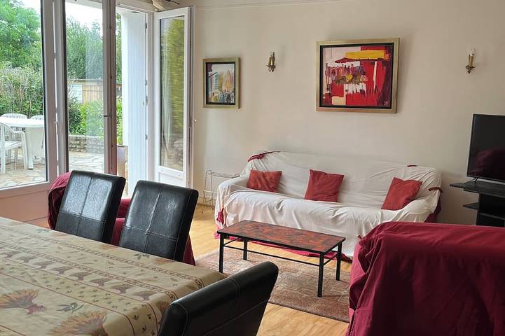 La mer à pied ! maison spacieuse jardin terrasse 3 chambres, Ideal famille in Plougastel-Daoulas, Région de Brest