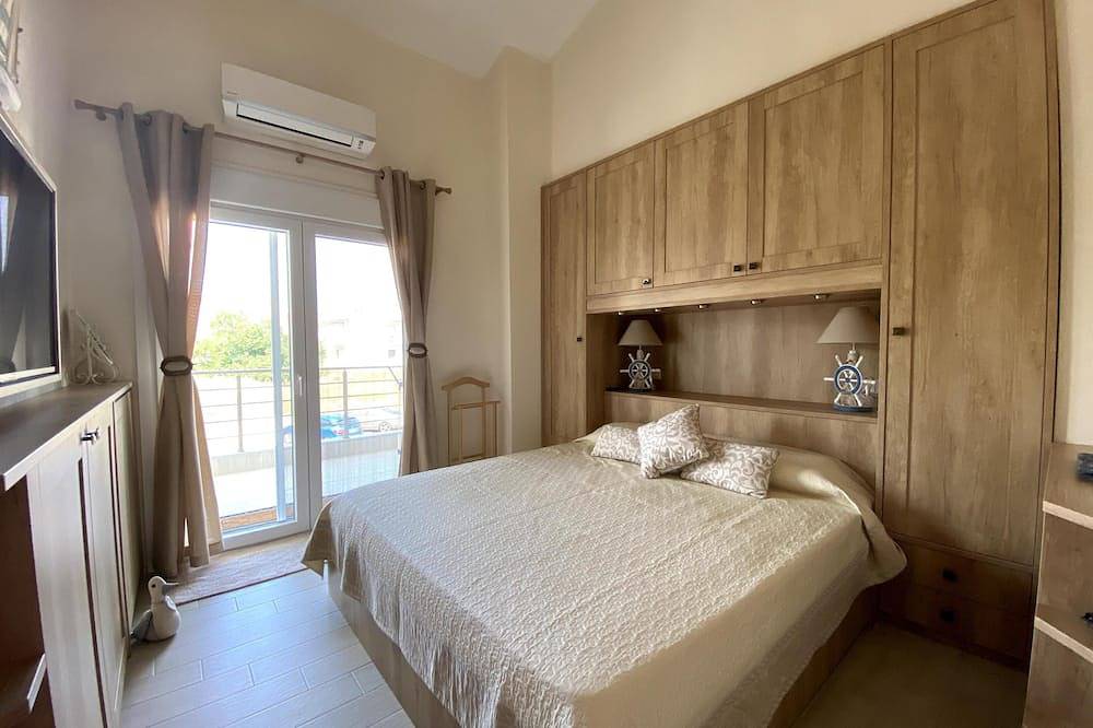 Villa Nikoleti - three bedroom house few minutes from the beach in Nikiti, Sithonia Peninsula