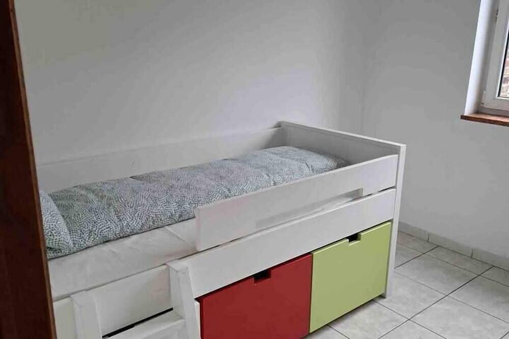 Gohyssart 51b 2 Bruxelles-Charleroi-airport in Charleroi, Henegouwen