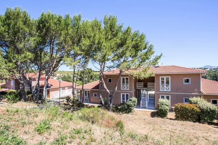Ganze Wohnung, 2-Zimmer-Apartment - Komfort - (4 Personen) in Carnoux-en-Provence, Mittelmeerküste (Frankreich)