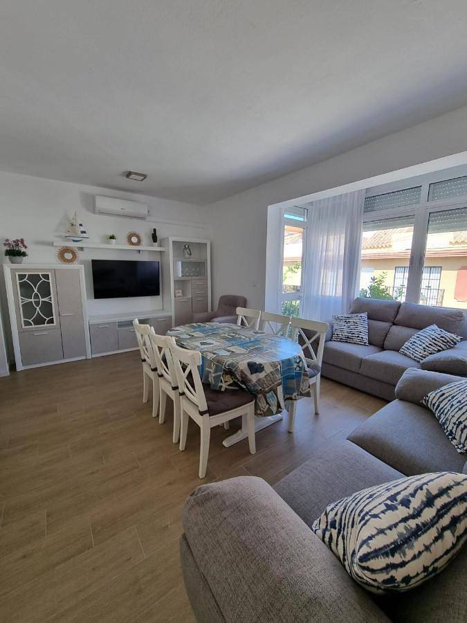 Apartamento de vacaciones para 8 personas, con balcón - 1