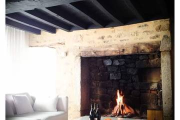 Gîte pour 10 Personnes dans Peyrat-la-Nonière, Région d'Aubussargues, Photo 4