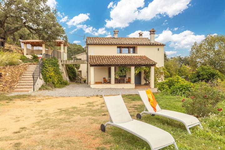Casa rural para 6 personas, con Jardín en Cruilles - 2