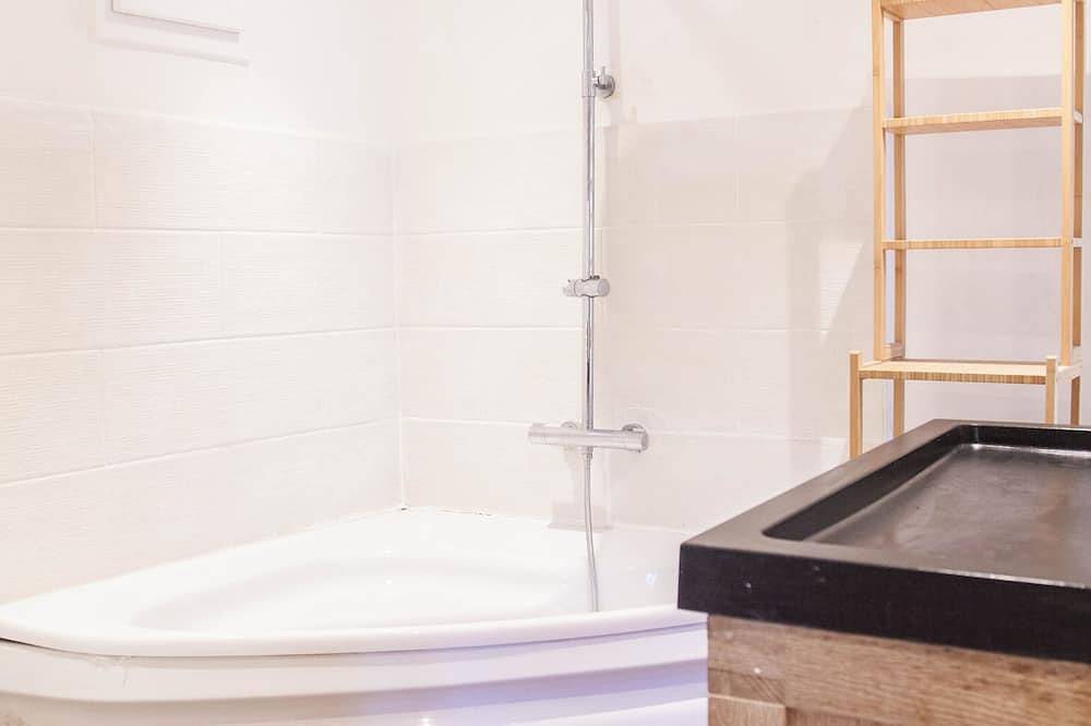 Mazet en Bord de Rivière in Collias, Region de Nimes