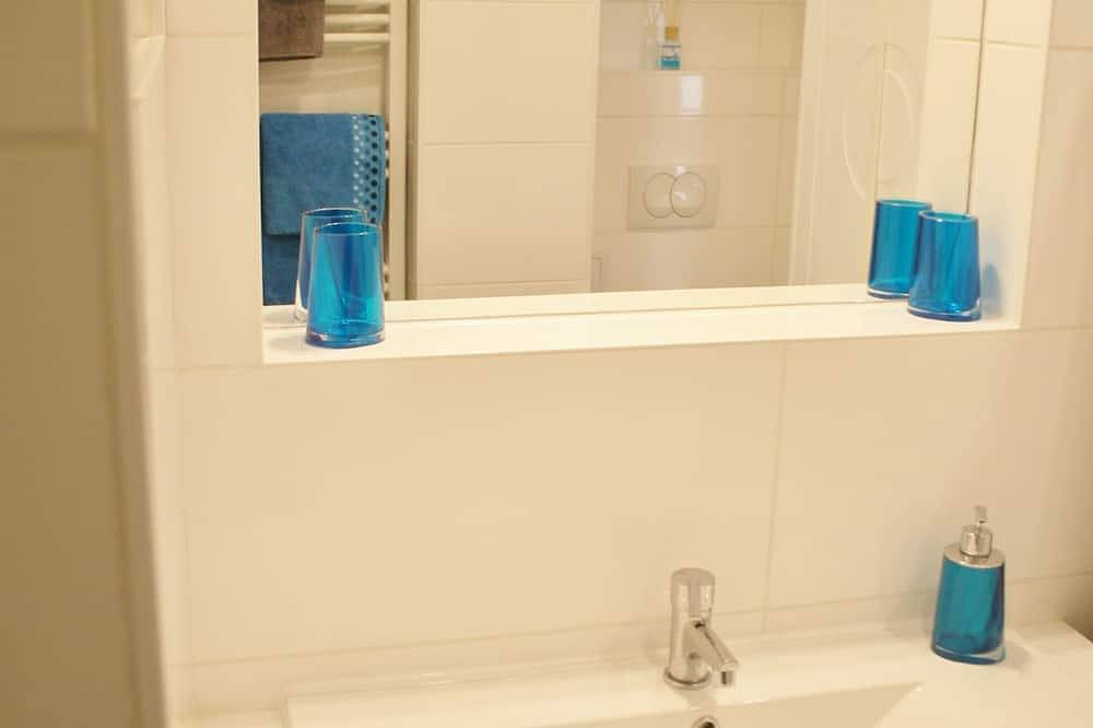 Entire apartment, Kiraly-Gozsdu Deak-Duplex-style 33sqm + 7sqm Galery in Budapest, Central Hungary