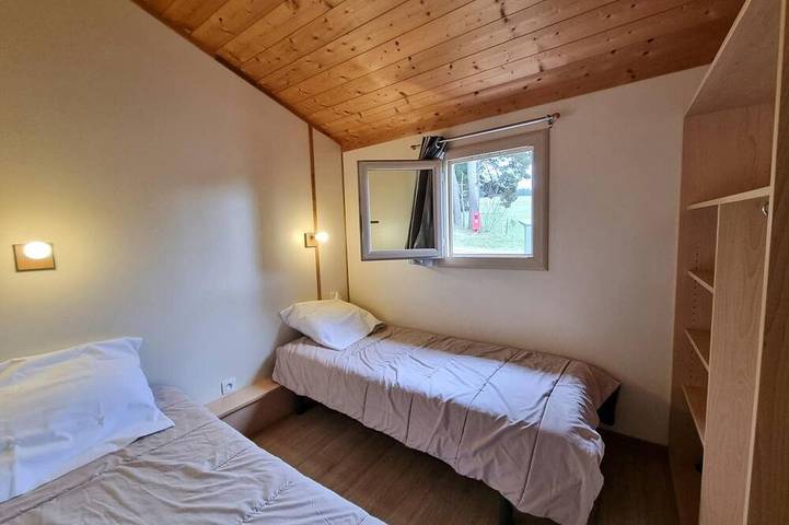 Gîte pour 6 personnes, avec jardin à Usson-en-Forez - 3