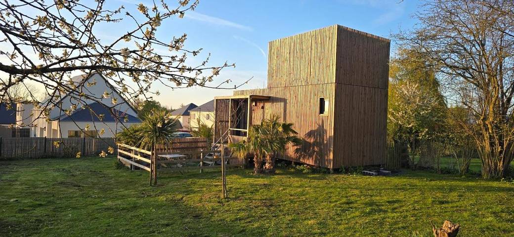 Location de vacances pour 4 personnes, avec jardin et balcon, adapté aux familles dans Moulins en Bessin - 2