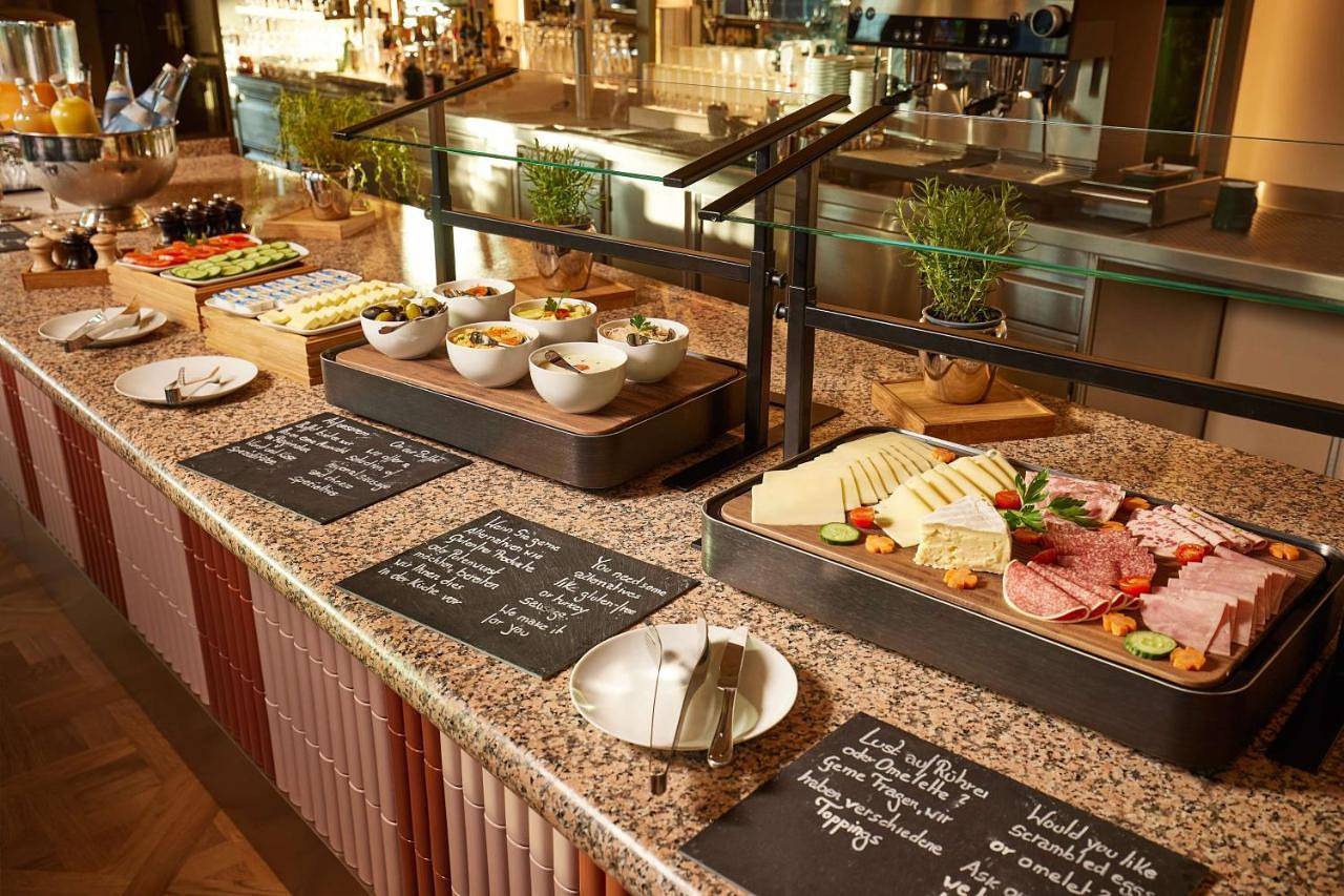 Adina Apartment Hotel Stuttgart in Stuttgart-Mitte, Stuttgart