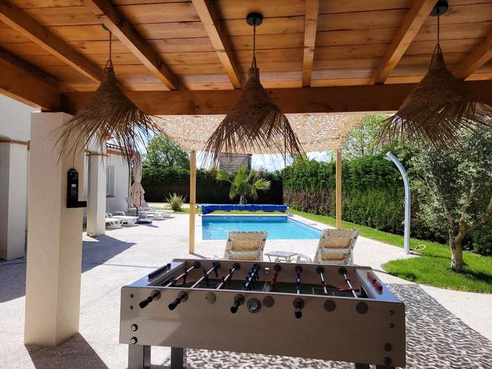 Villa pour 7 personnes, avec jardin ainsi que vue et piscine